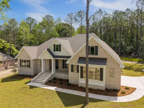 Exterior - 8 Shadow Ridge Dr, Laurel, MS 39443 photo 12 of 12