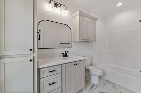 Bath - 8 Shadow Ridge Dr, Laurel, MS 39443 photo 6 of 6