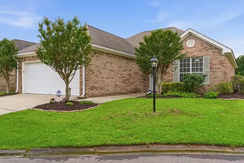 131 Willow Brook Dr, Hattiesburg, MS 39402