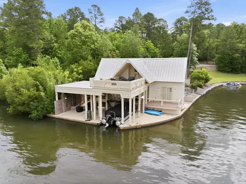 19 Pioneer Cir, Lumberton, MS 39455