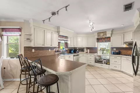 Kitchen - 1616 Scr 123, Magee, MS 39111 photo 2 of 4