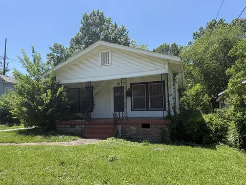 1004 N 8th Ave, Laurel, MS 39440