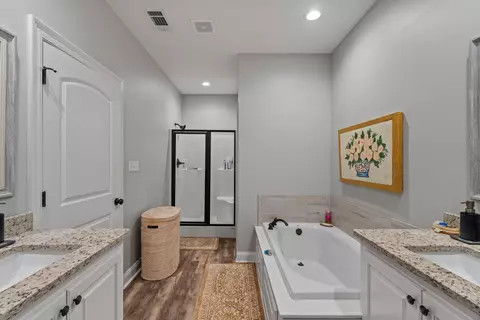 Bath - 58 Chastain, Sumrall, MS 39482 photo 1 of 2