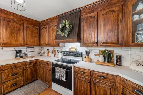 Kitchen - 73 Pine Crest Rd, Purvis, MS 39475 photo 5 of 6