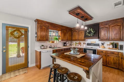 Kitchen - 73 Pine Crest Rd, Purvis, MS 39475 photo 1 of 6