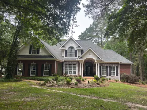 25 E Bay Dr, Lumberton, MS 39455