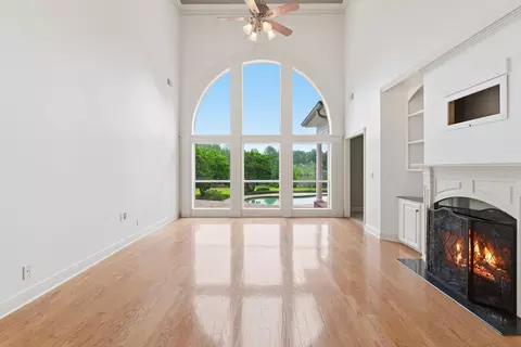 Living - 24 Henrys Pl, Purvis, MS 39475 photo 4 of 5