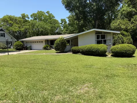 213 Beverly Ln, Hattiesburg, MS 39402