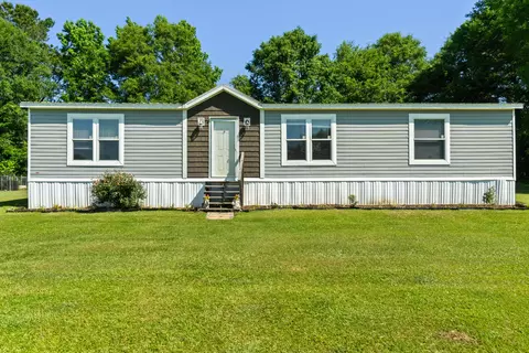 133 J D Broome, Sumrall, MS 39482