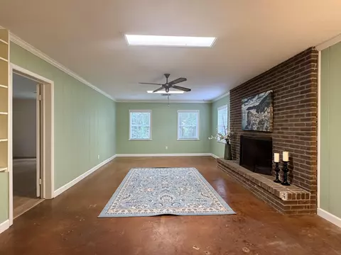Living - 25 Pine Crest Rd, Purvis, MS 39475 photo 6 of 9