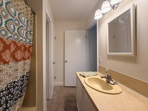 Bath - 25 Pine Crest Rd, Purvis, MS 39475 photo 5 of 6