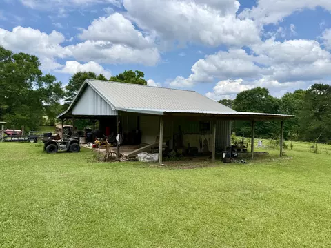 Exterior - 159 Taylor Rd, Kokomo, MS 39643 photo 9 of 15