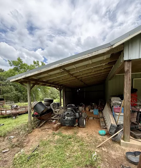 Exterior - 159 Taylor Rd, Kokomo, MS 39643 photo 11 of 15
