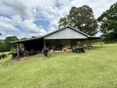 Exterior - 159 Taylor Rd, Kokomo, MS 39643 photo 10 of 15