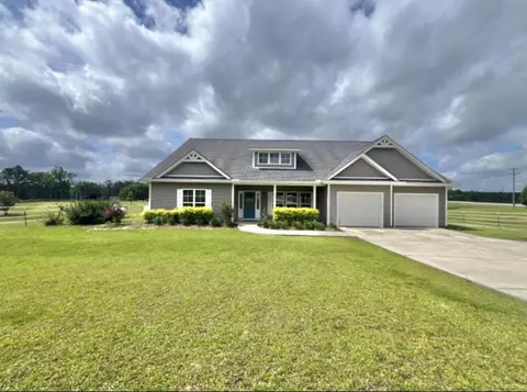8 Conifer Dr, Columbia, MS 39429