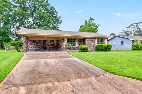 310 Vernon Dahmer Dr, Hattiesburg, MS 39401