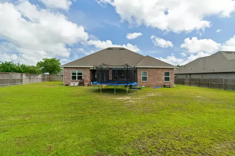 Exterior - 7004 Glen Eagle Dr, Biloxi, MS 39532 photo 7 of 8