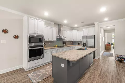 Kitchen - 7004 Glen Eagle Dr, Biloxi, MS 39532 photo 6 of 6