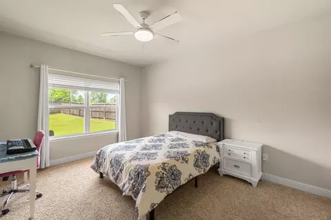 Bedroom - 7004 Glen Eagle Dr, Biloxi, MS 39532 photo 3 of 8