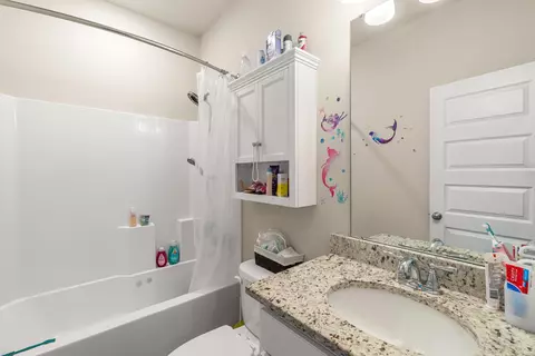 Bath - 7004 Glen Eagle Dr, Biloxi, MS 39532 photo 4 of 5