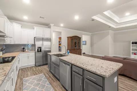 Kitchen - 7004 Glen Eagle Dr, Biloxi, MS 39532 photo 5 of 6