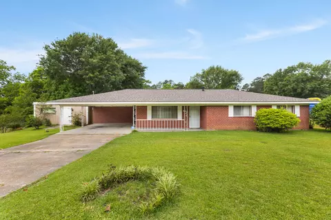 404 Monroe St, Ellisville, MS 39437