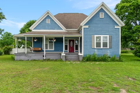 21 Moselle Oak Grove Rd, Moselle, MS 39459