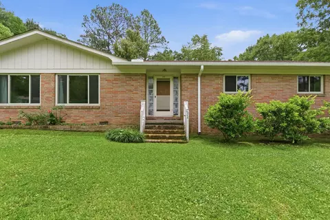 11 Sunset Road Ext, Laurel, MS 39440