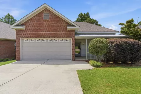 192 Redfern Trl, Petal, MS 39465