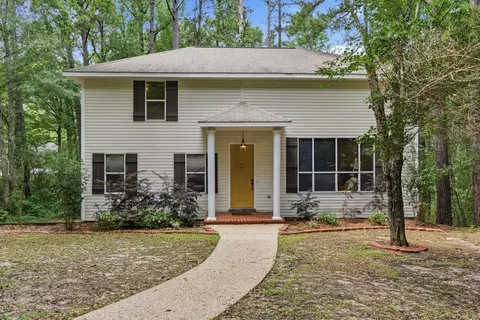 48 Englewood Ln, Hattiesburg, MS 39402
