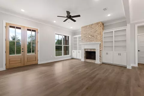 Living - 49 Excellor, Sumrall, MS 39482 photo 1 of 5