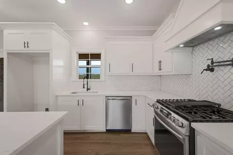 Kitchen - 49 Excellor, Sumrall, MS 39482 photo 3 of 3