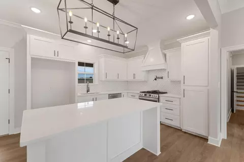 Kitchen - 49 Excellor, Sumrall, MS 39482 photo 1 of 3