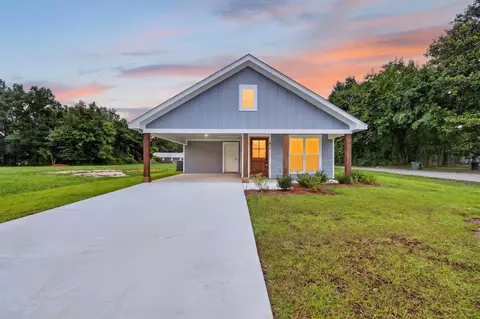 814 W 7th St, Hattiesburg, MS 39401