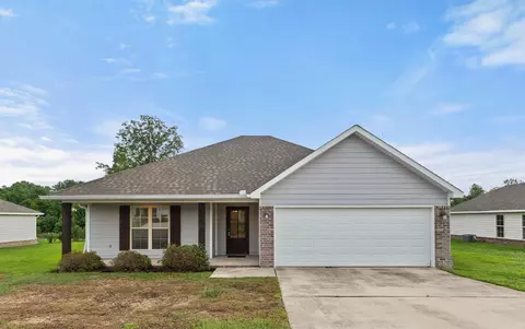 32 Cosmos, Hattiesburg, MS 39402