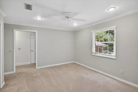 Bedroom - 10 Heritage Trl, Laurel, MS 39440 photo 10 of 16