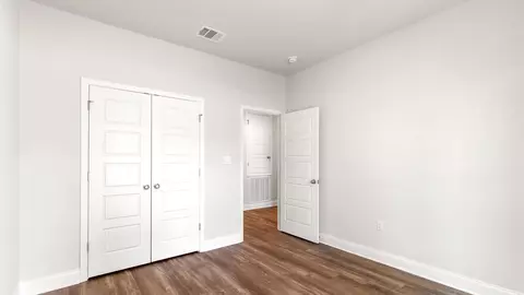Bedroom - 129 Lynnstone, Petal, MS 39465 photo 3 of 5