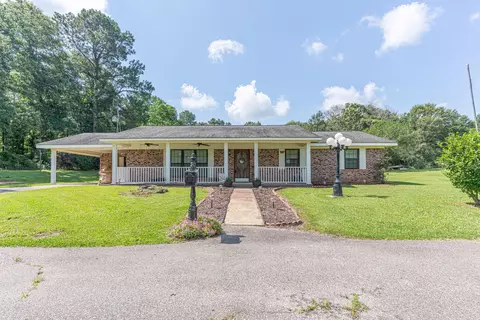 126 Atwood Rd, Seminary, MS 39479