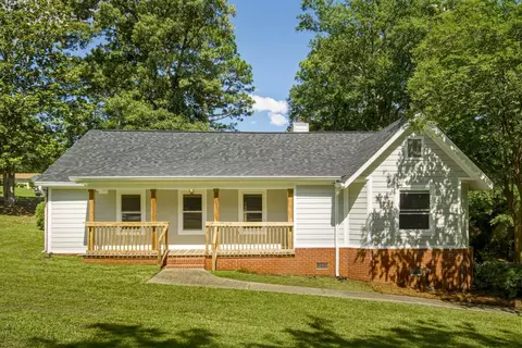 40 Windgate Dr, Hattiesburg, MS 39402