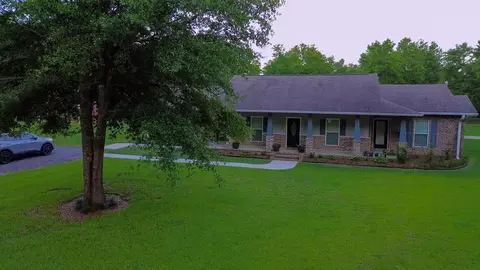 Exterior - 132 Horse Rnch # B, Lucedale, MS 39452 photo 2 of 11