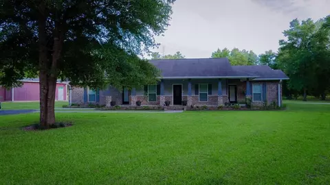 Exterior - 132 Horse Rnch # B, Lucedale, MS 39452 photo 4 of 11