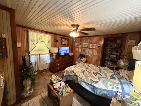 23 Parkers Rd, Laurel, MS 39443