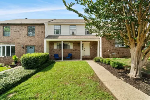 129 Brookwood Ln, Hattiesburg, MS 39401