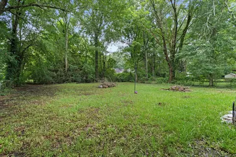 Exterior - 205 E 4th Ave, Petal, MS 39465 photo 5 of 5