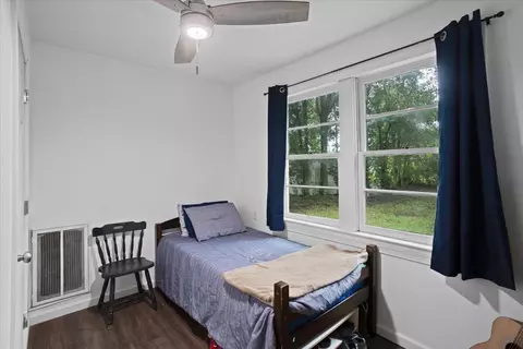 Bedroom - 205 E 4th Ave, Petal, MS 39465 photo 3 of 5