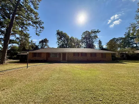 1606 Church St, Columbia, MS 39429