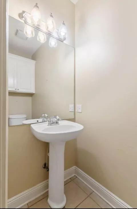 Bath - 741 Scruggs, Sumrall, MS 39482 photo 3 of 3