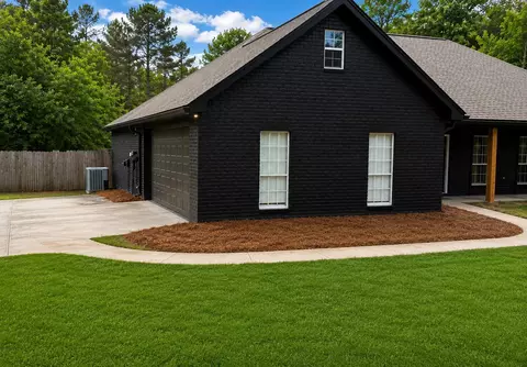 741 Scruggs, Sumrall, MS 39482