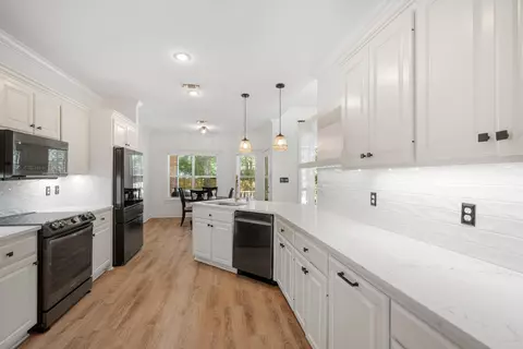 Kitchen - 40 Eagle Loop, Purvis, MS 39475 photo 2 of 5