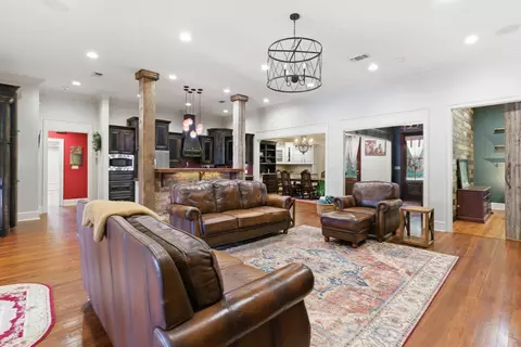Living - 123 Higgins, Sumrall, MS 39482 photo 3 of 4